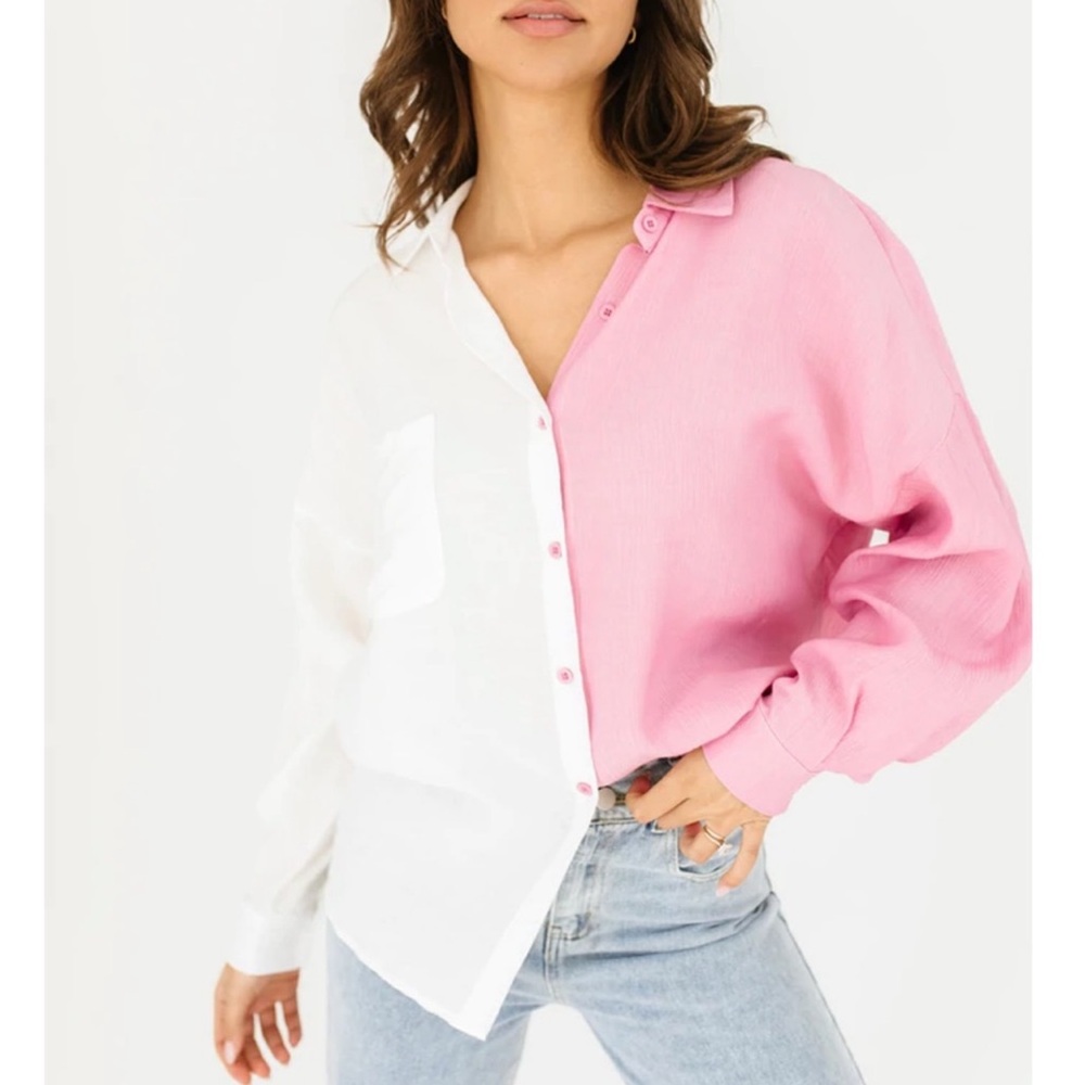 NWT Pink and white color block blouse